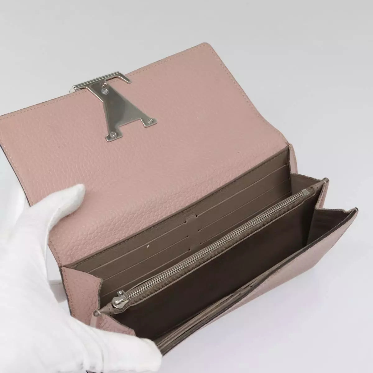 LOUIS VUITTON Capusine Long Wallet Leather Pink