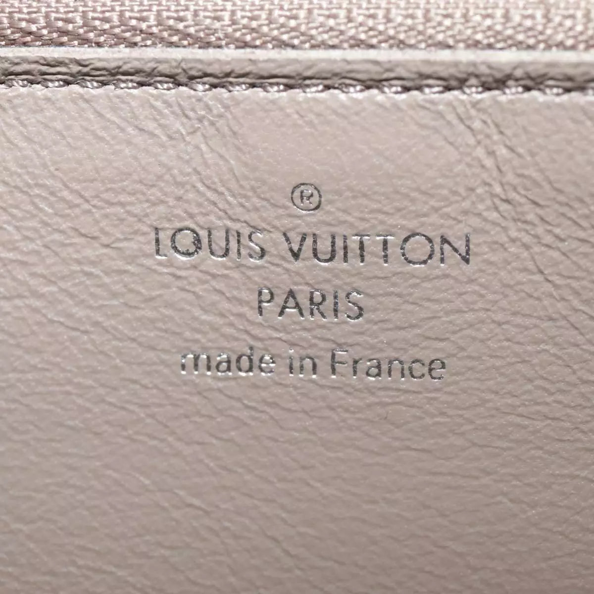 LOUIS VUITTON Capusine Long Wallet Leather Pink