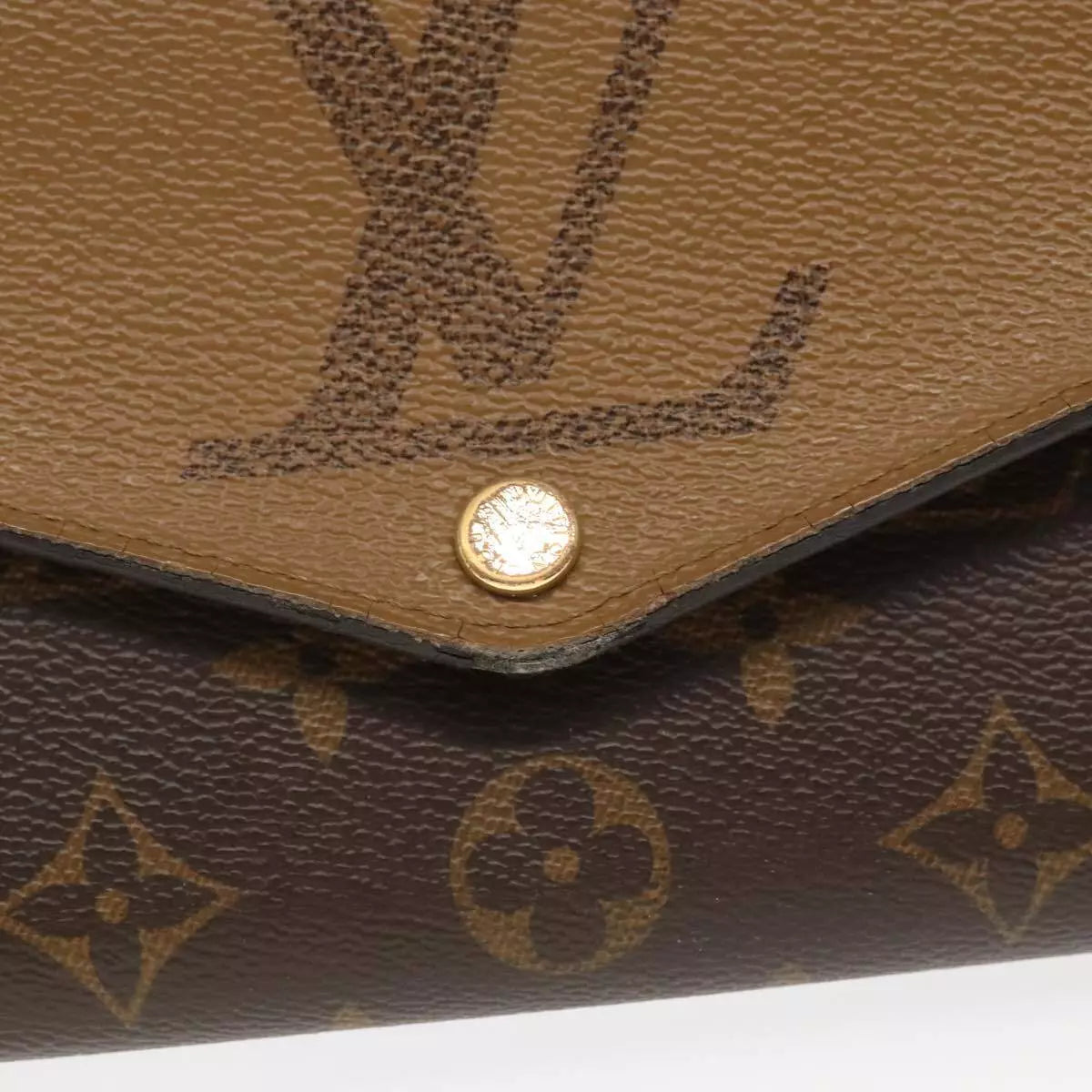 LOUIS VUITTON Monogram Reverse Giant Portefeuille Sarah Wallet